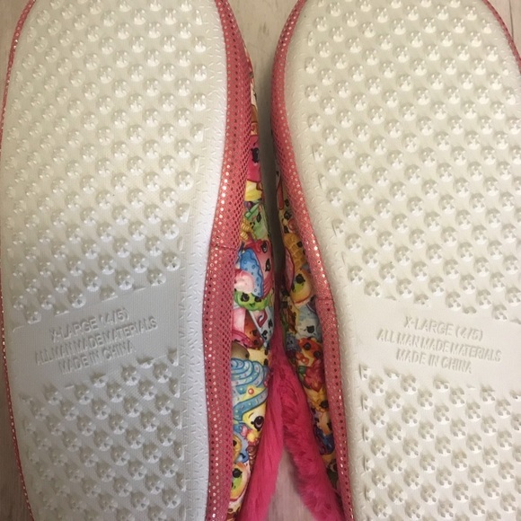 Shopkins • Girls Kids Slippers • Pink - Picture 4 of 4